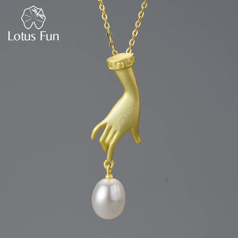 18K Gold Pearl Hand Pendant Necklace for Women